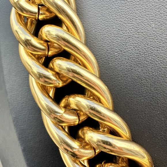 Chunky Gold Tone Fat Chain Necklace 80s 90s Gaudy Mob Wife Toggle Vintage 19" - Picture 3 of 4